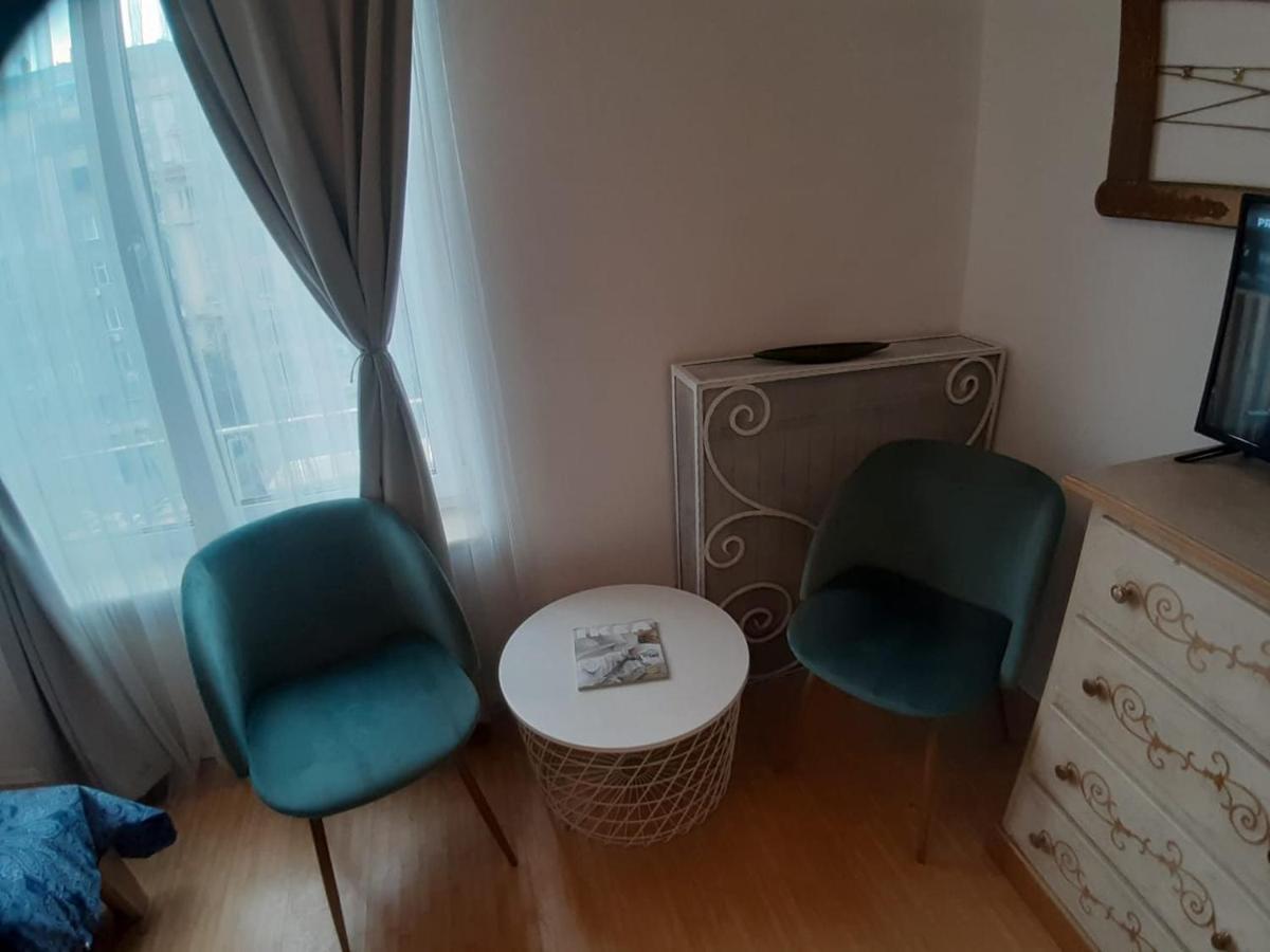 Luxury Piata Romana Center Lejlighed Bukarest Eksteriør billede