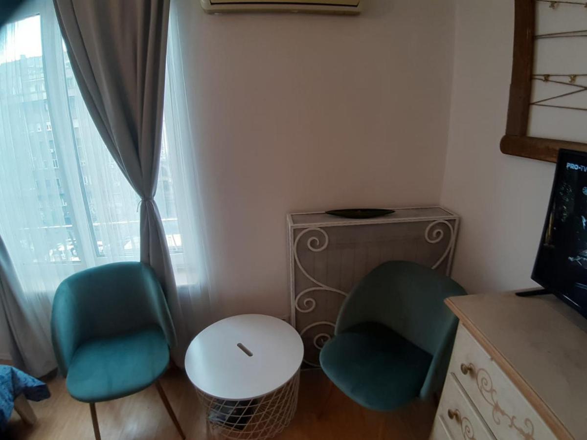 Luxury Piata Romana Center Lejlighed Bukarest Eksteriør billede